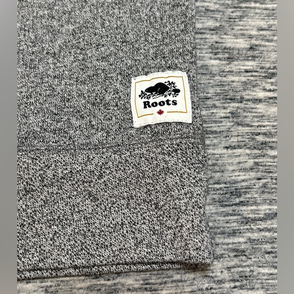 Roots Girls Sweater Longer Length Size 11-12 - Picture 2 of 7